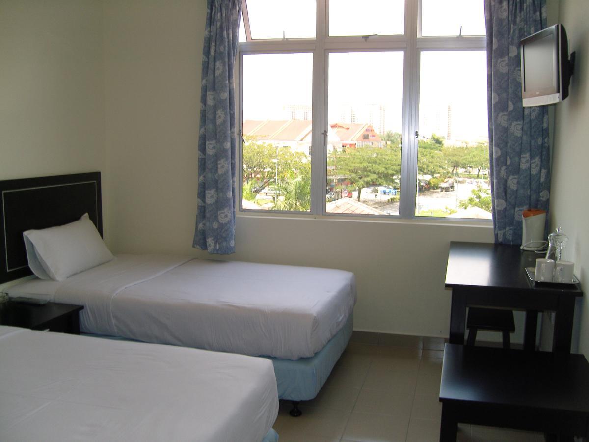 Linkway Hotel نوساجايا المظهر الخارجي الصورة